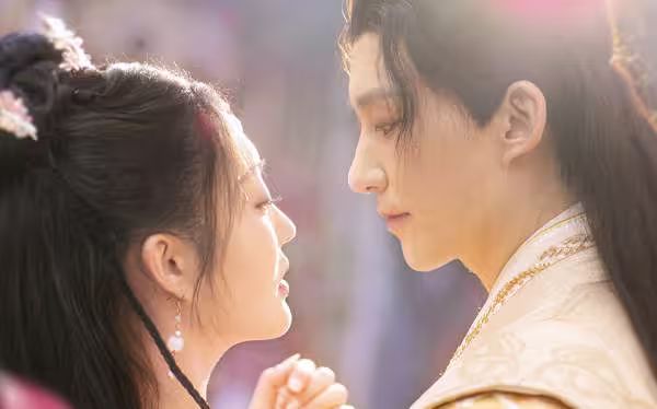 醫(yī)見鐘情，奈何陛下偏要寵我(全集)