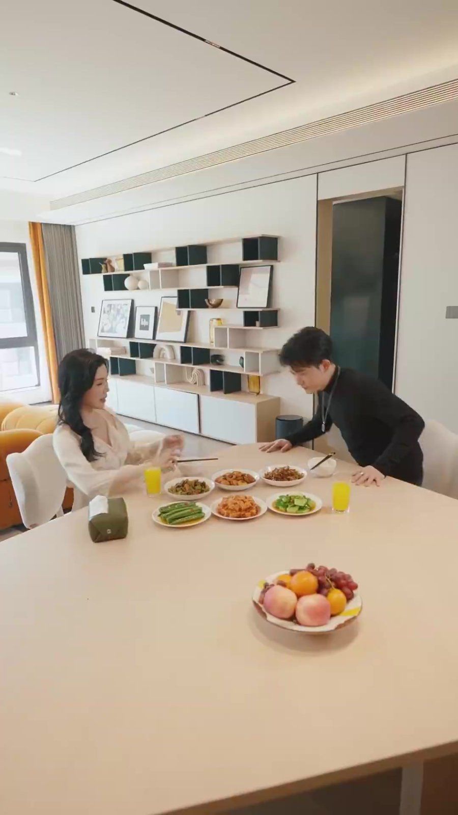 住進(jìn)阿姨家后，我覺醒了時(shí)間暫停(全集)